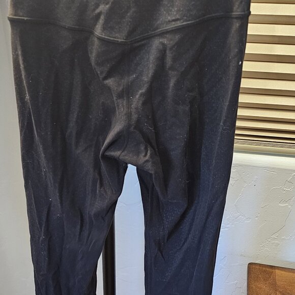 Lululemon - 3 pairs - Size 2 - Picture 5 of 7